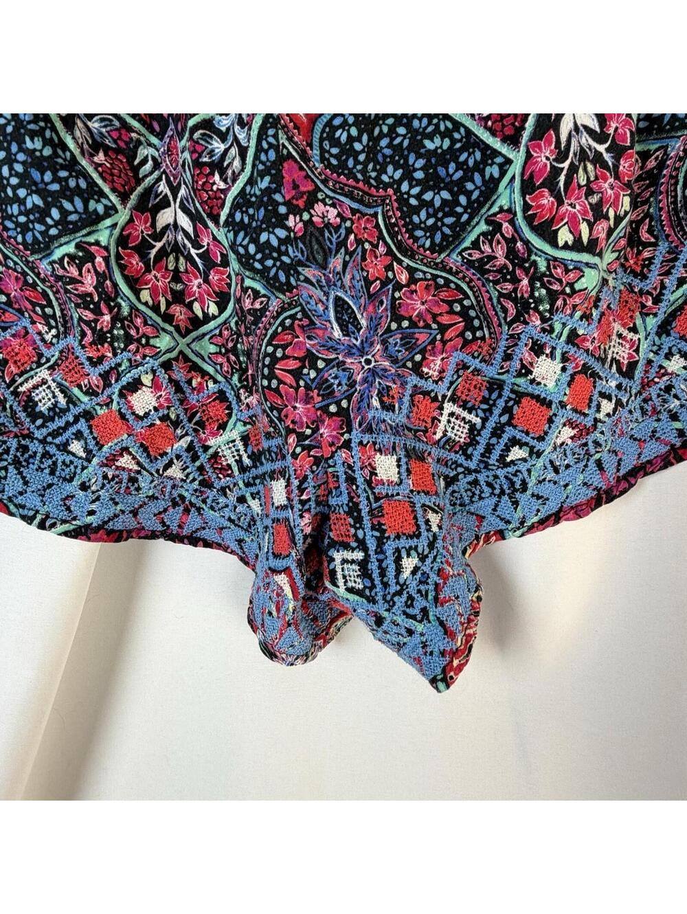 Gap Shorts Women's Boho Elastic Waist Tasseled Drawstring Embroidery Size Large - Picture 9 of 9